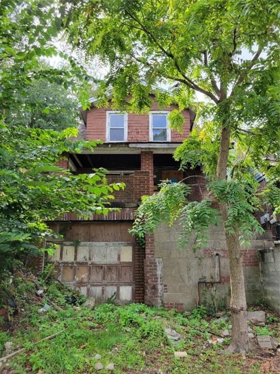 Property Photo:  1712 Laporte St  PA 15206 