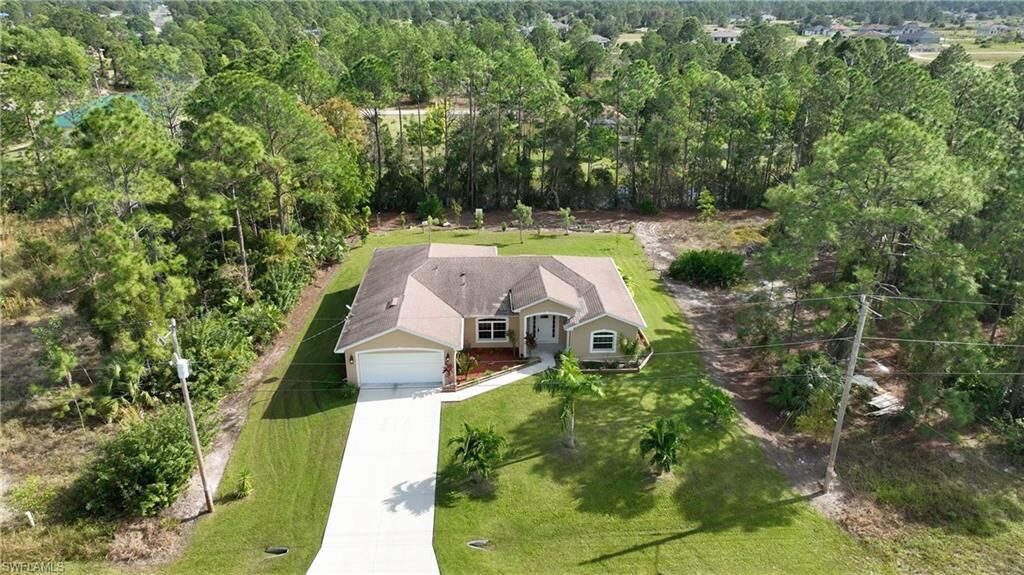 Property Photo: 707 Brannen Ave FL 33974