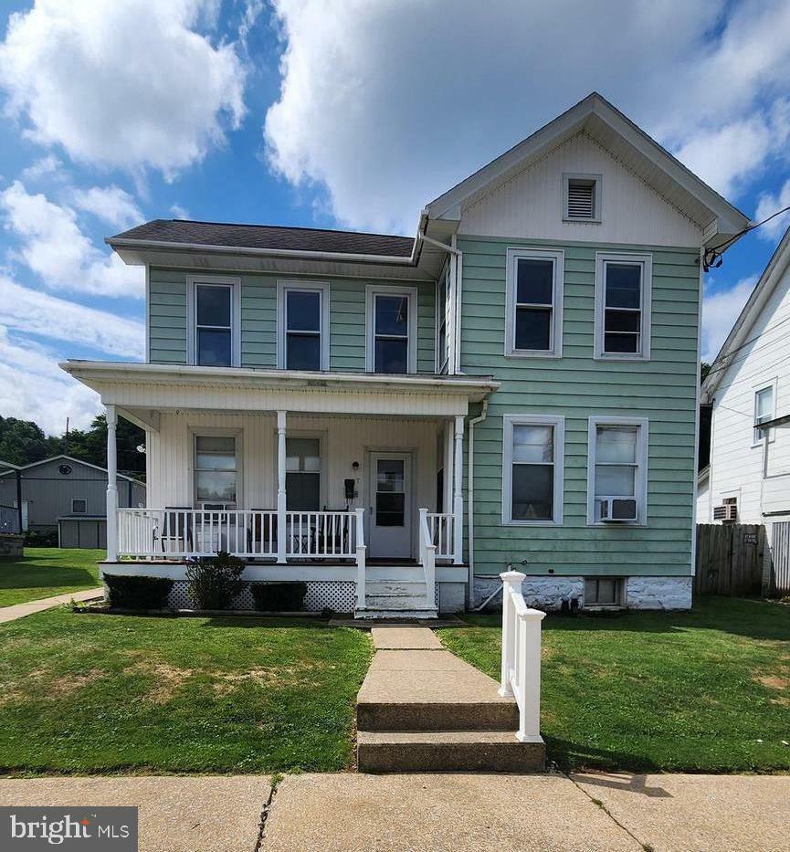 Property Photo:  807 Mifflin Street  PA 16678 