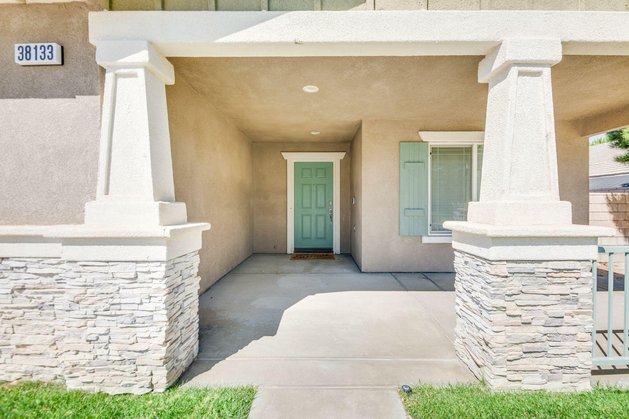 Property Photo:  38133 Cima Mesa Drive  CA 93552 