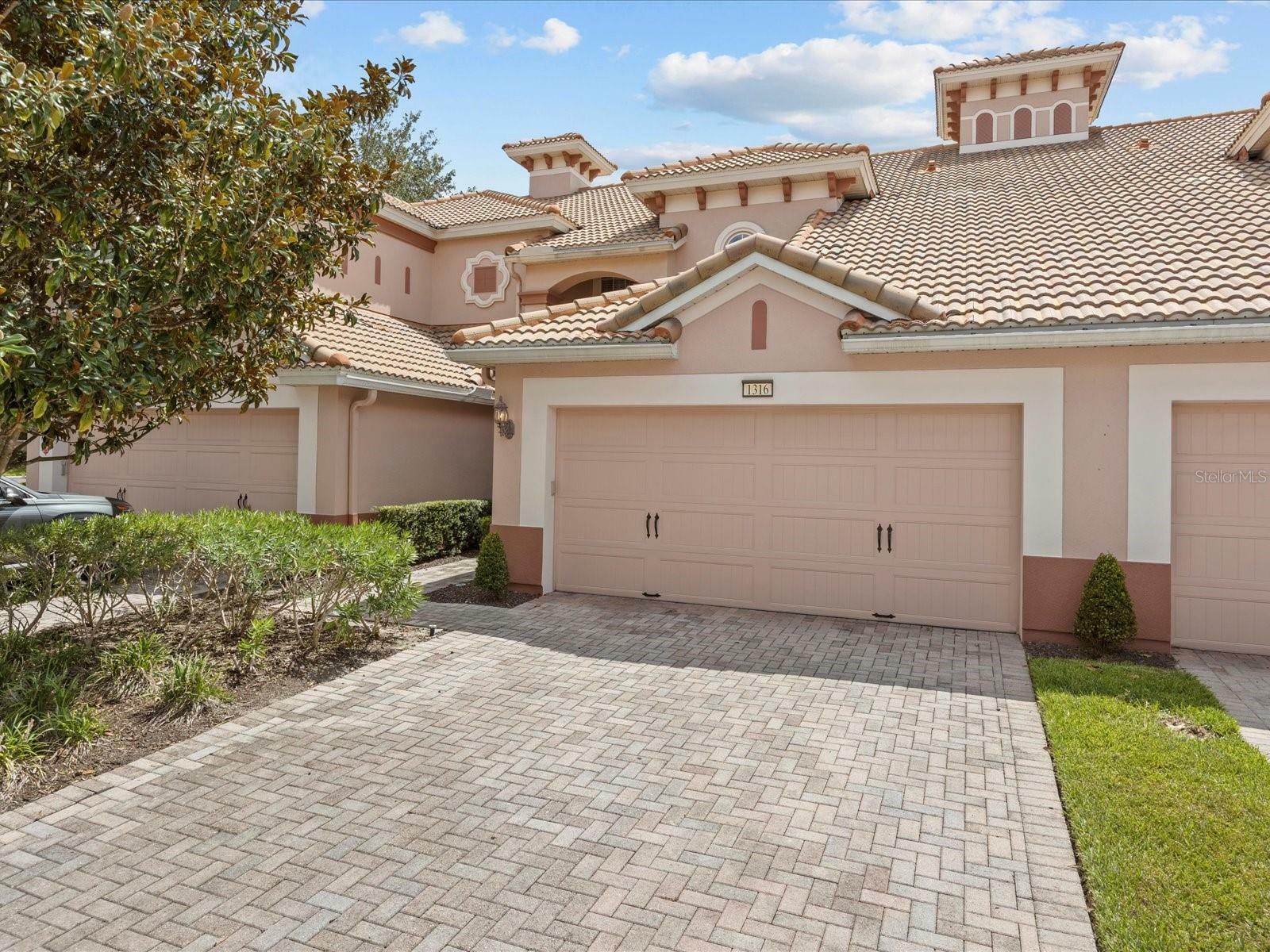 Property Photo:  1316 Gilford Point Lane  FL 33896 