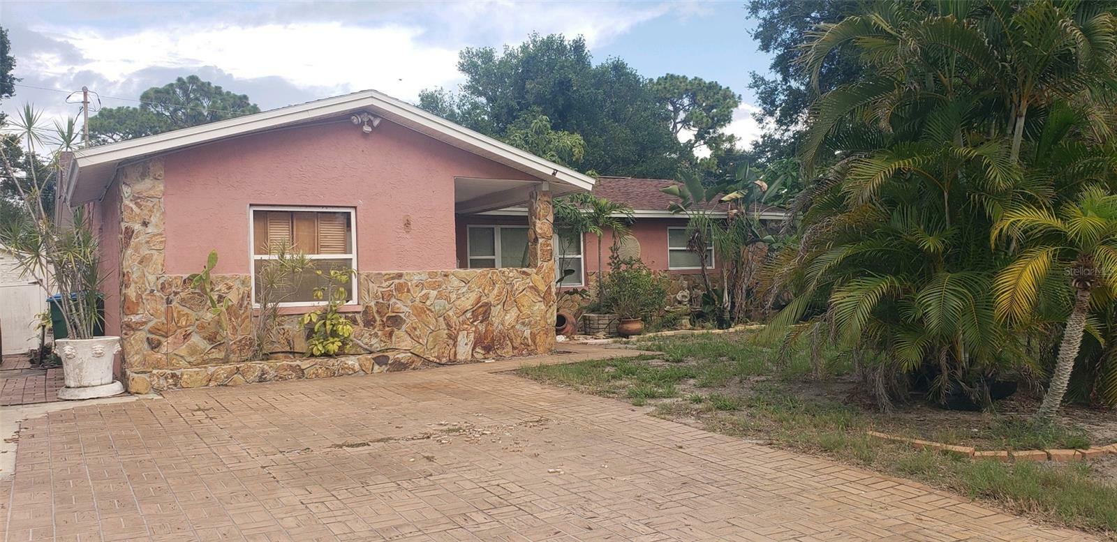 Property Photo:  8665 Mockingbird Lane  FL 33777 