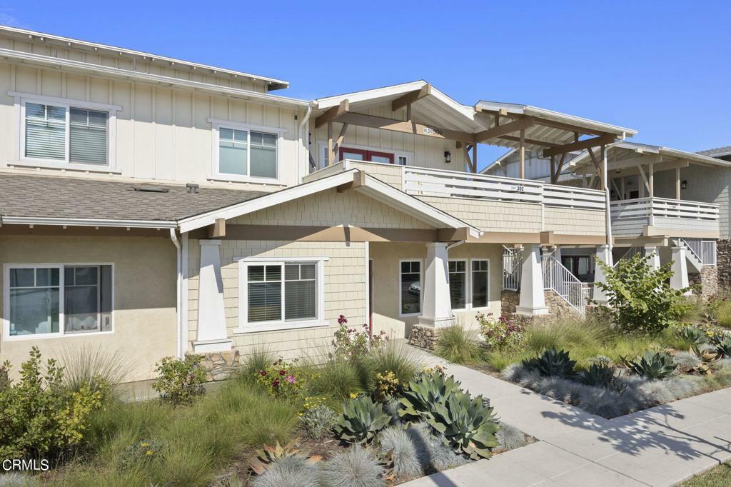 Property Photo:  309 N F Street 102  CA 93030 