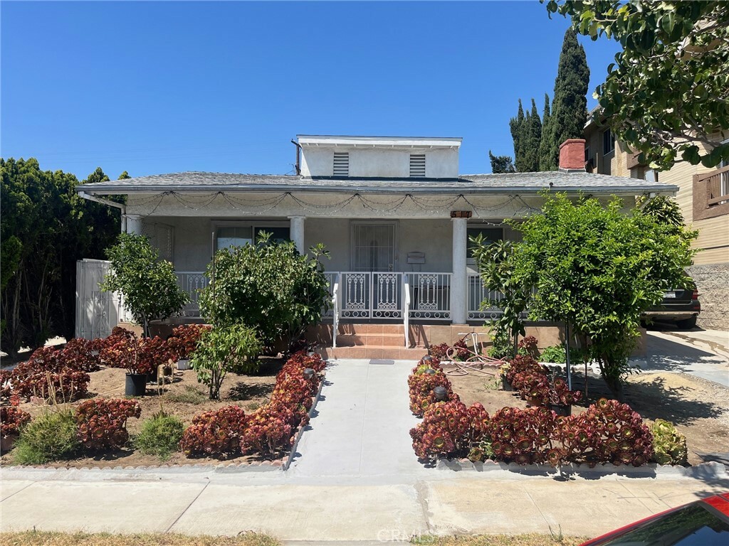 Property Photo:  517 W Lexington Drive  CA 91203 