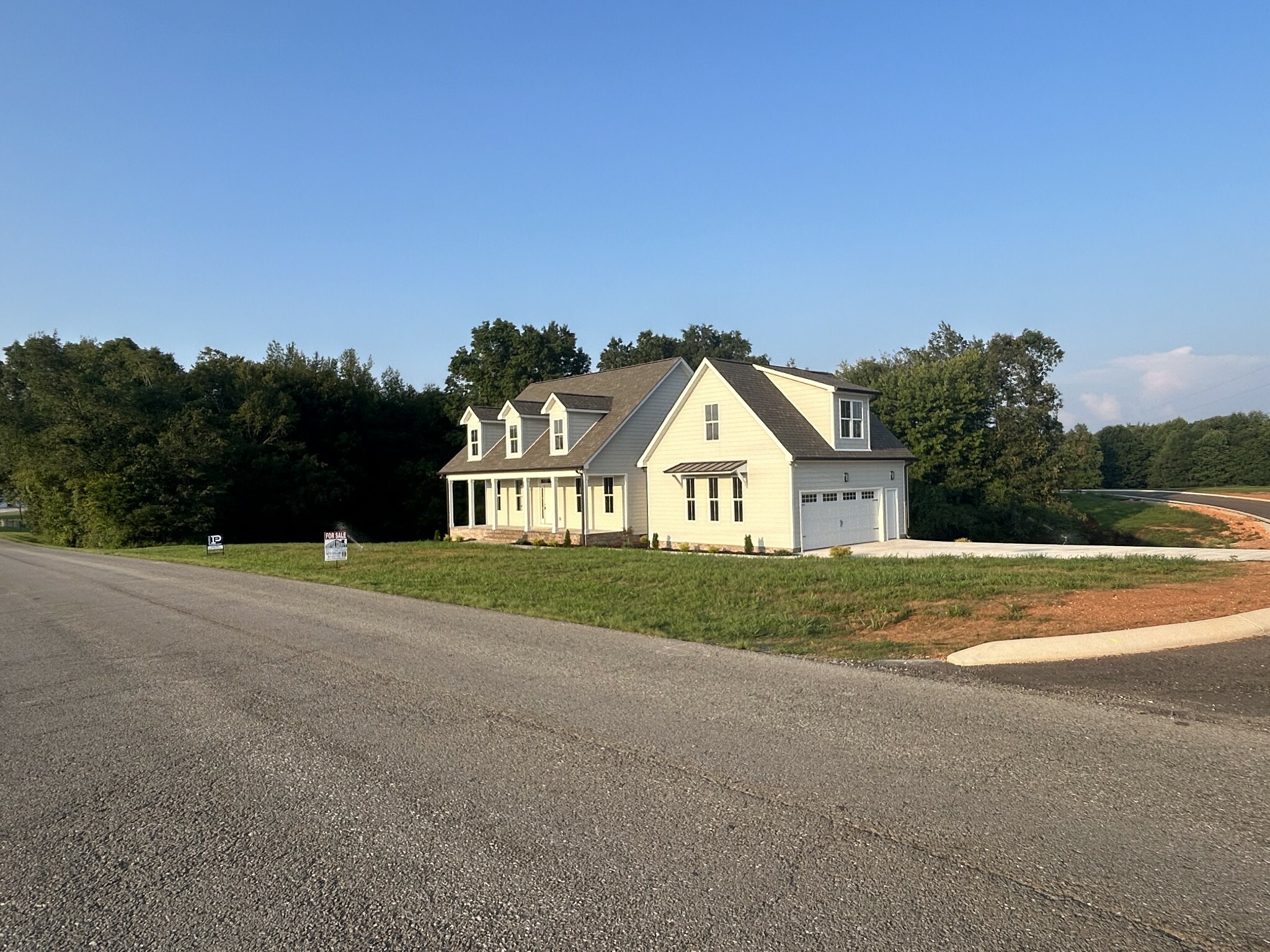 Property Photo:  766 Awalt Dr  TN 37398 