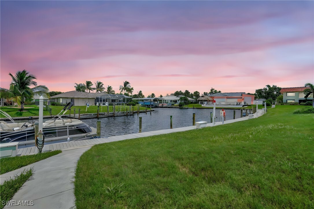 Property Photo: 4309 Mariner Way 304 FL 33919