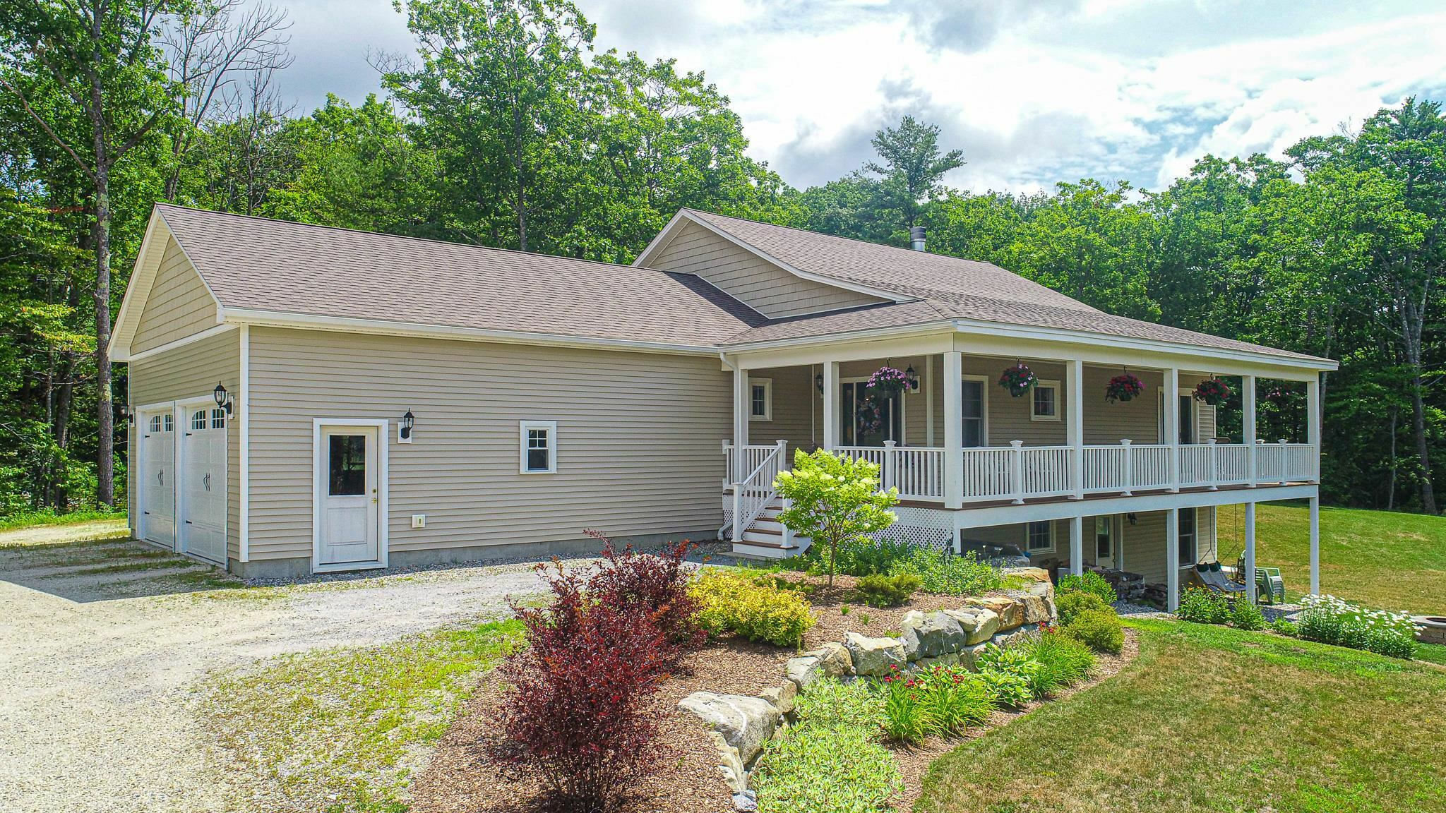 Property Photo:  446 Edgemont Road  NH 03782 