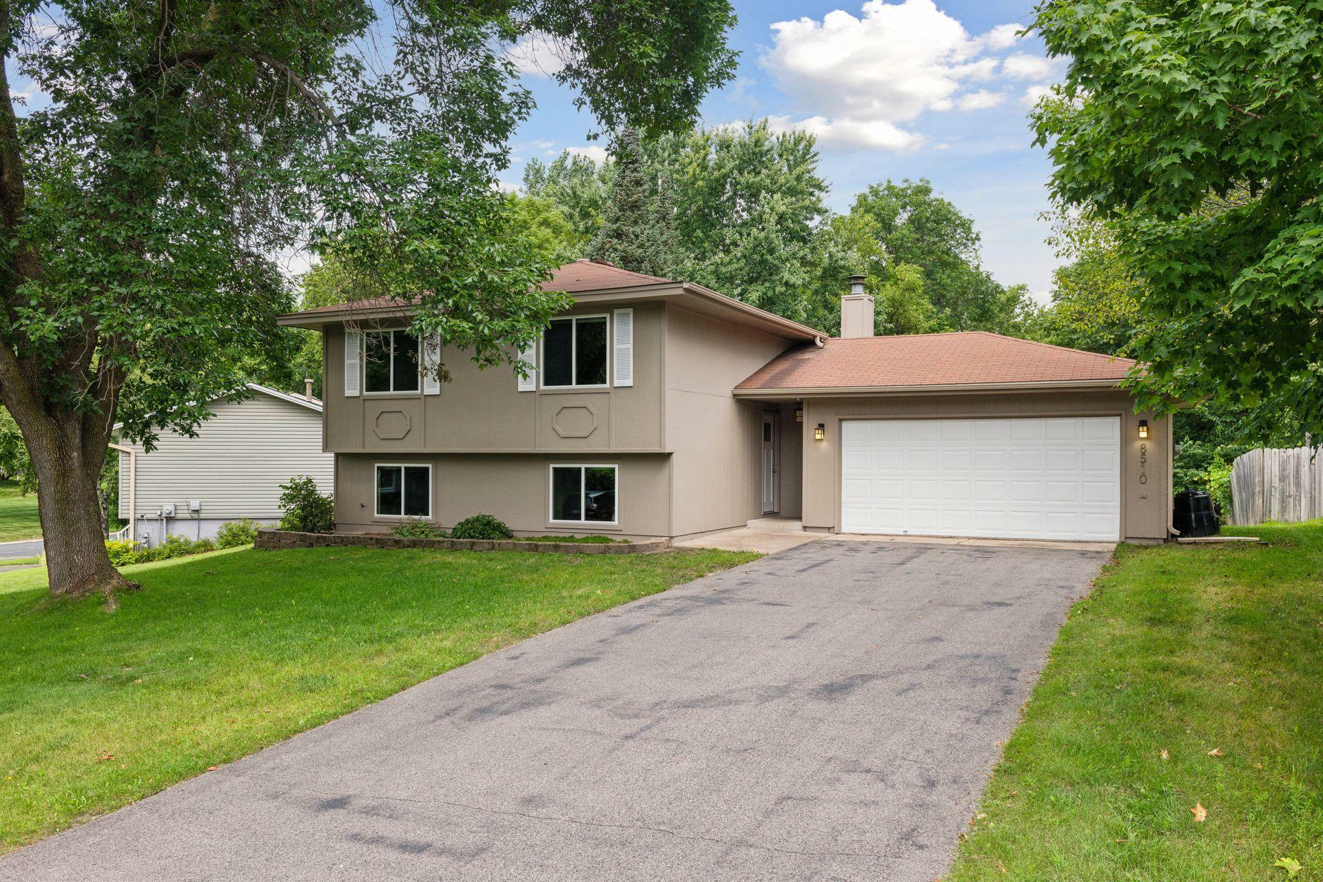 8510 Morgan Lane  Eden Prairie MN 55347 photo