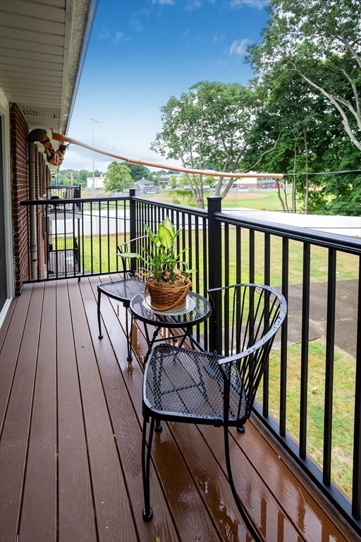 Property Photo: 7 Austin Ct L MA 01906