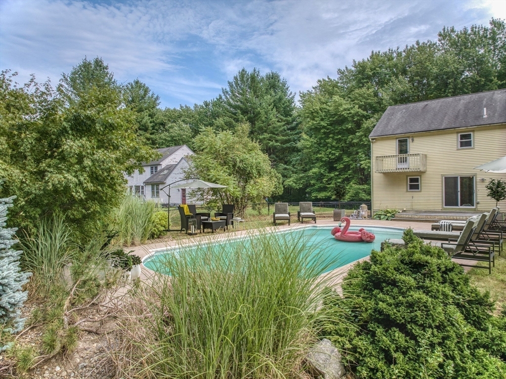 Property Photo: 5 Warwick Drive MA 01824