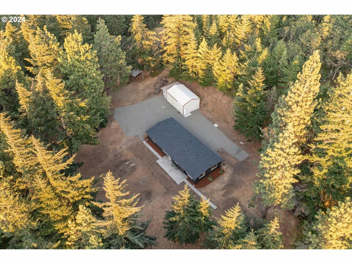 Property Photo:  6675 Halliburton Rd  OR 97058 