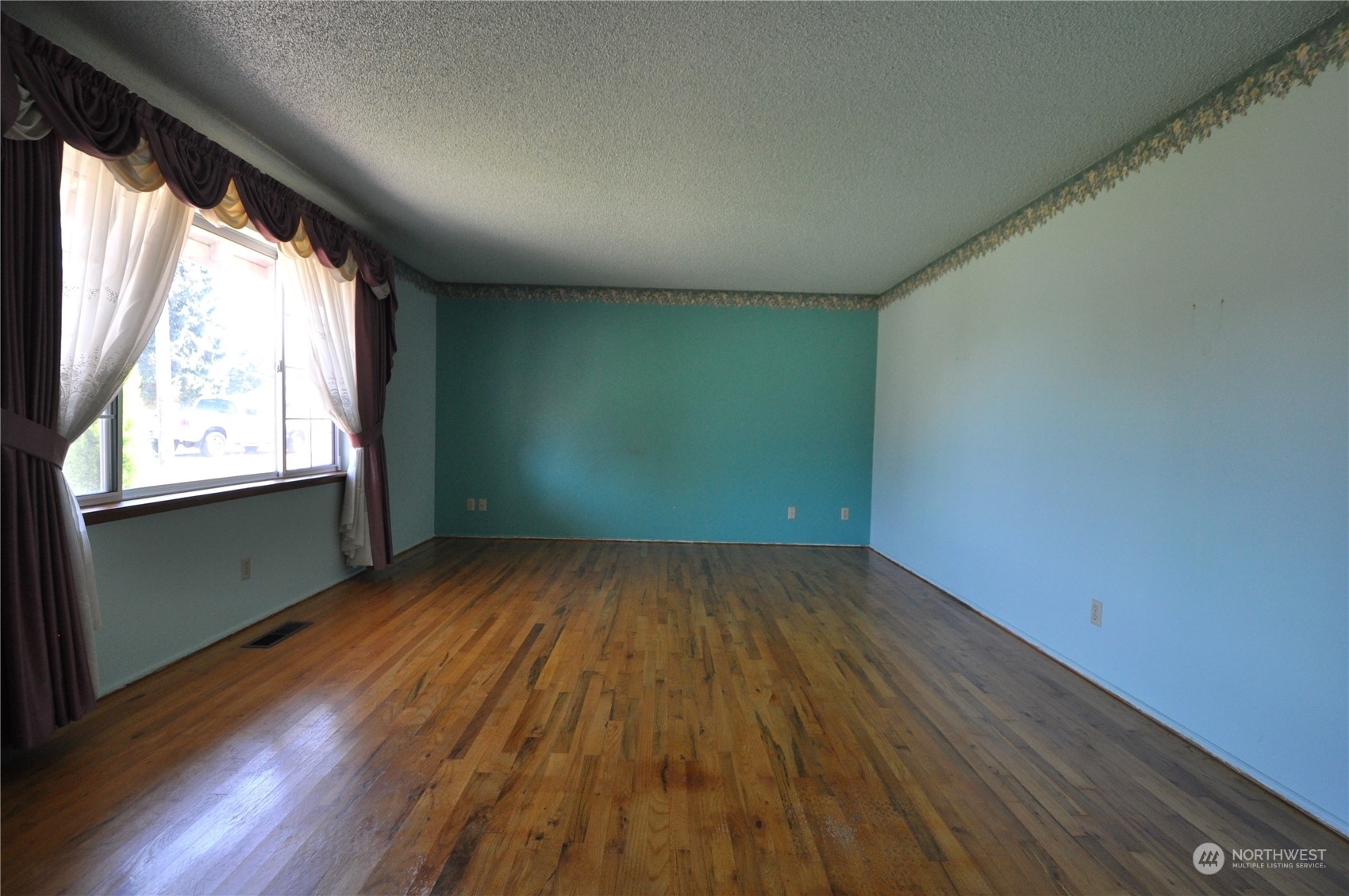 Property Photo:  385 S Division Street  WA 98321 