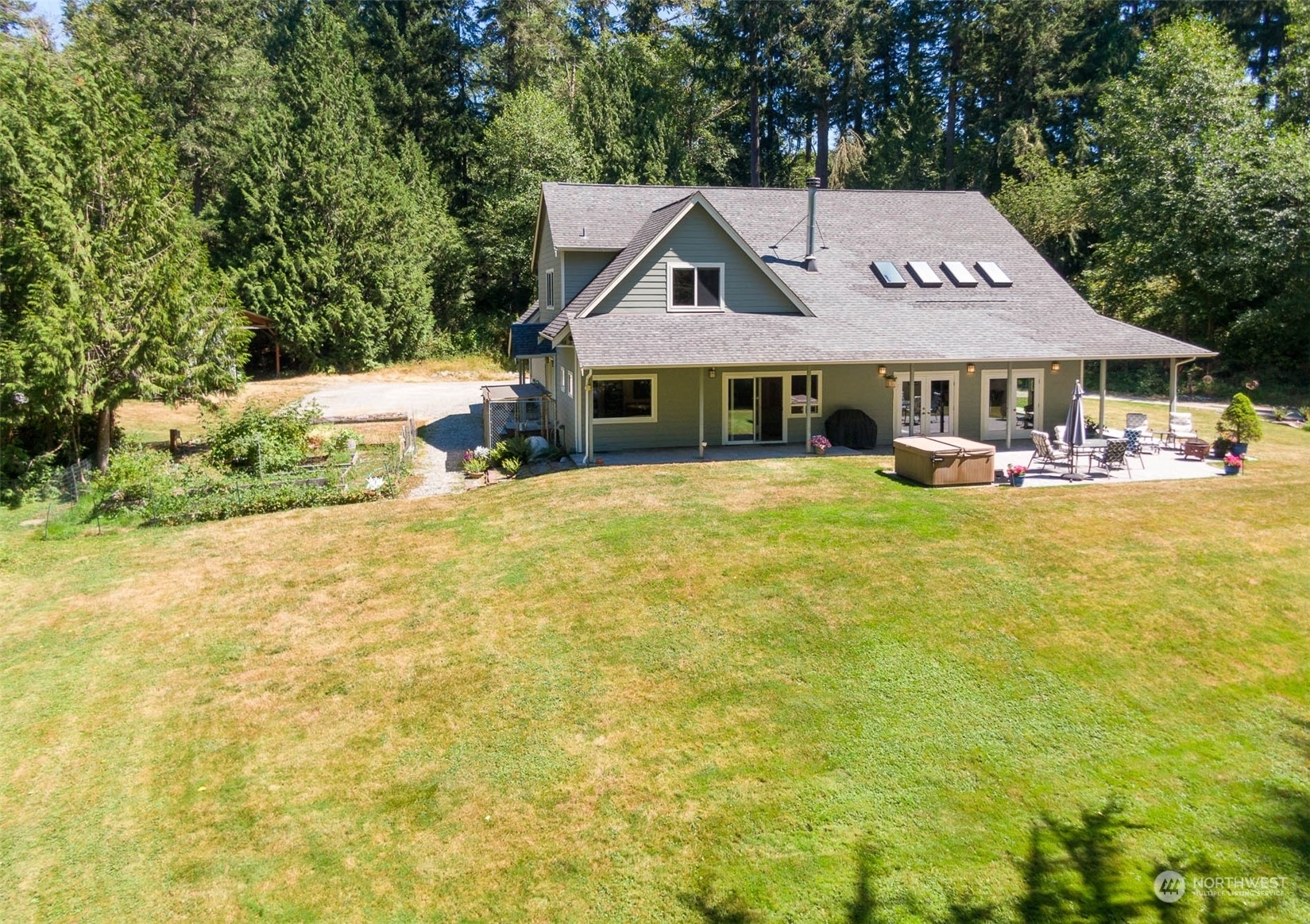 Property Photo:  10602 SW Cove Road  WA 98070 