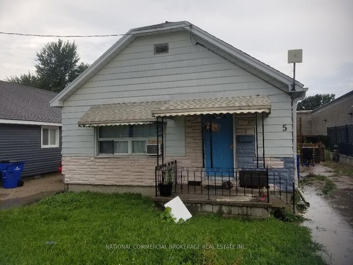 5 Arnold Street  Chatham-Kent ON N8A 3P3 photo