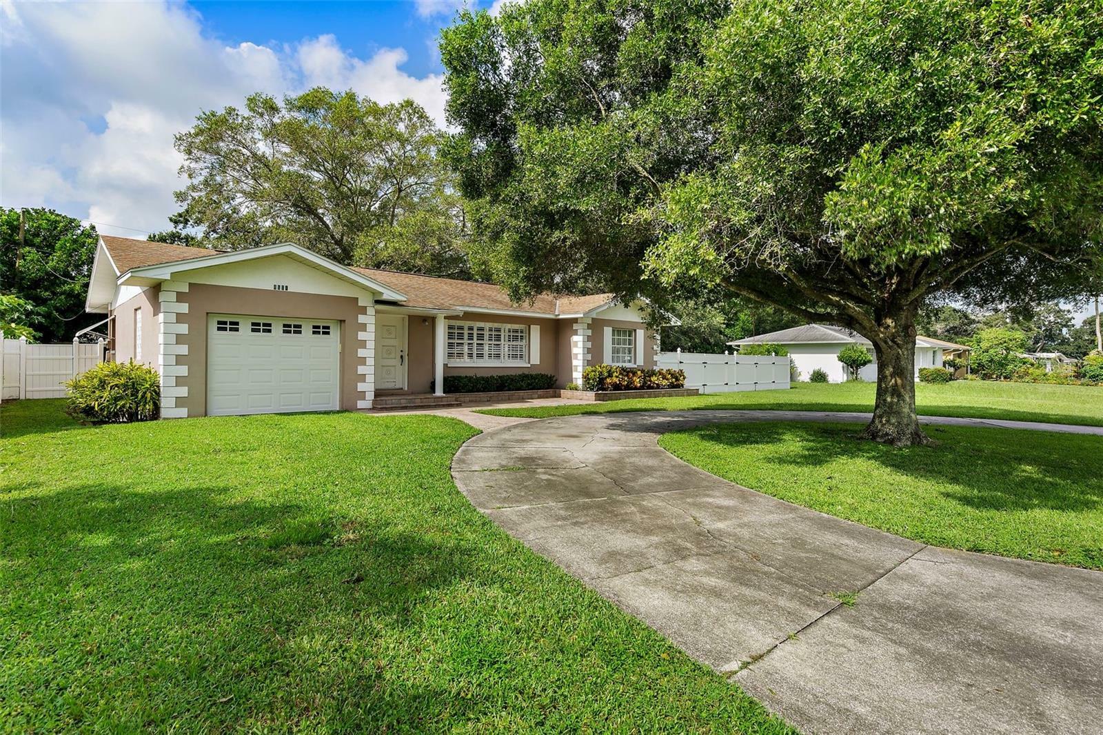 Property Photo:  4984 48th Terrace N  FL 33709 