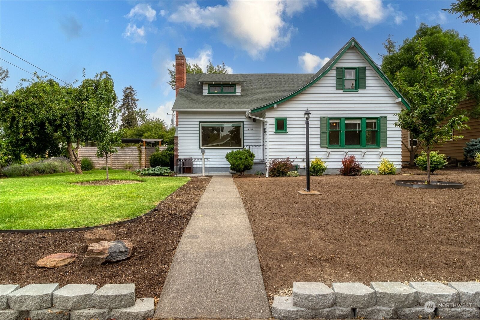 Property Photo:  1205 University Street  WA 99362 