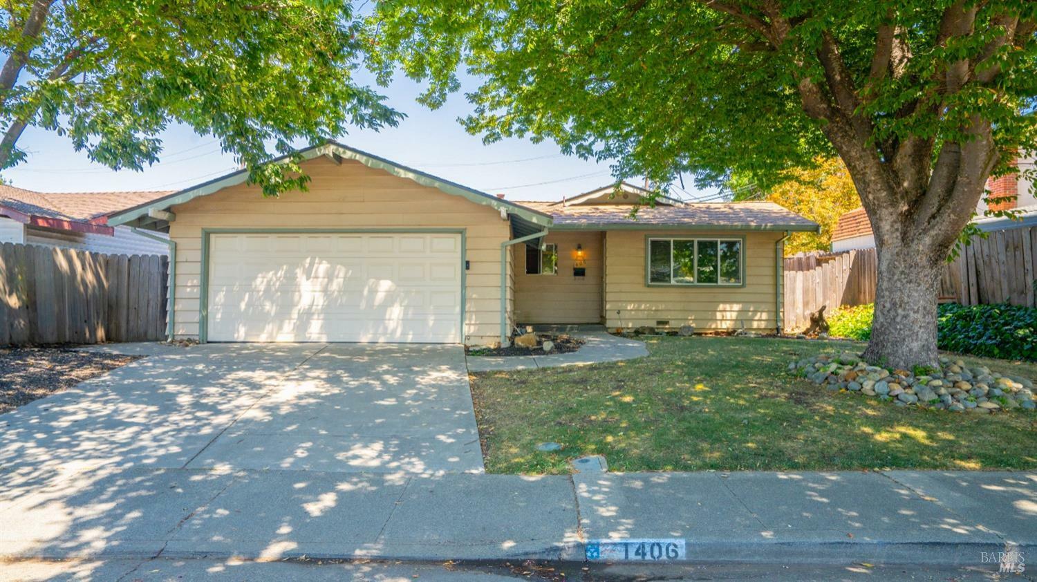 Property Photo:  1406 Kent Way  CA 94533 