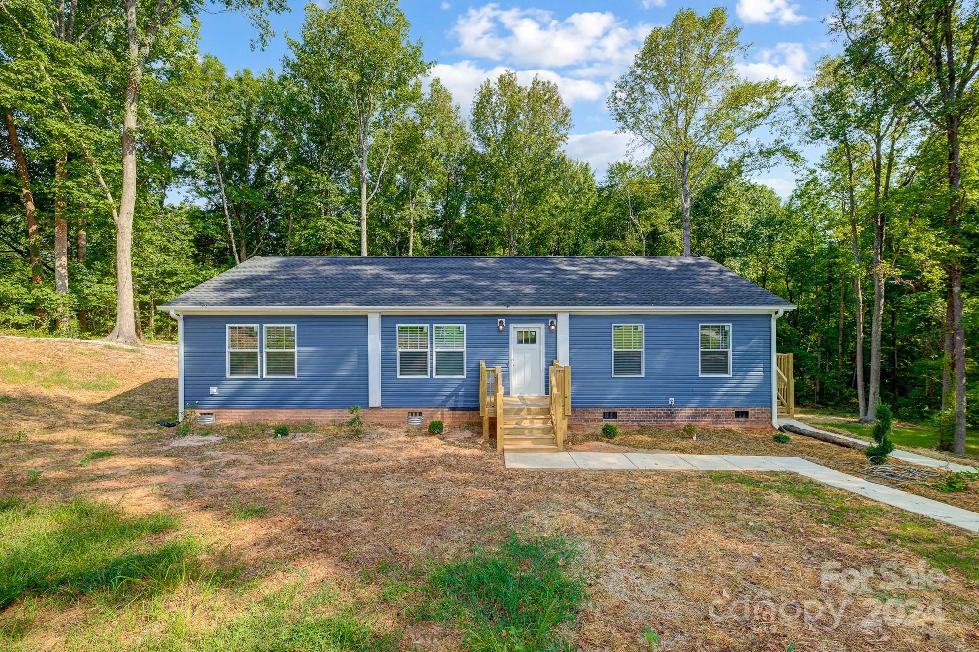 Property Photo:  220 Ridgecrest Street 2  NC 28081 