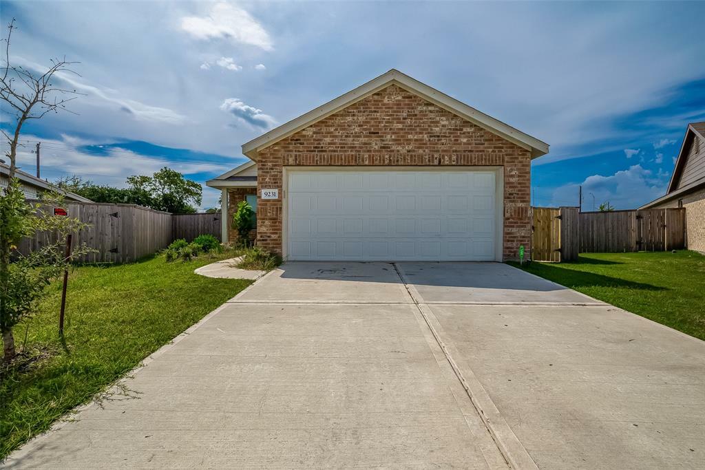 Property Photo:  9231 Velasco Hills Drive  TX 77521 