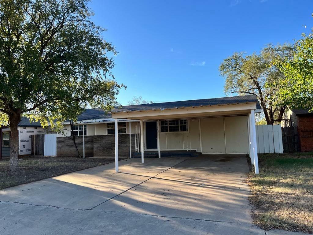 Property Photo:  802 13th Street  TX 79363 