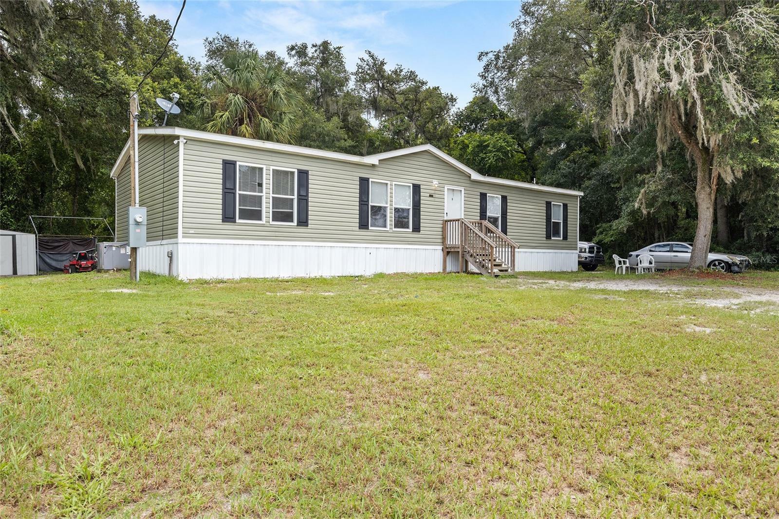 Property Photo:  43020 Maggie Jones Road  FL 32767 