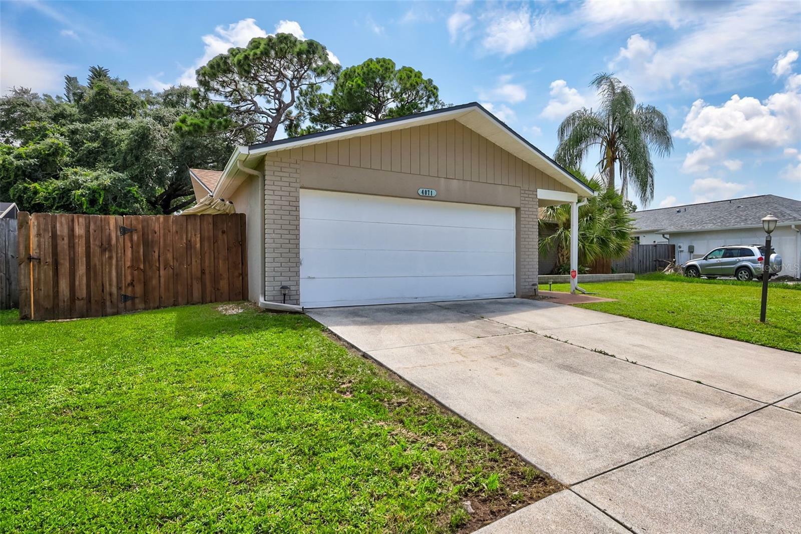 Property Photo:  4071 Palau Drive  FL 34241 