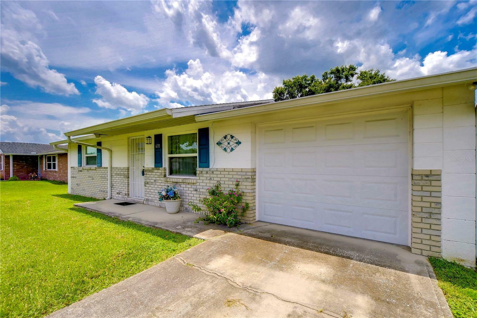 Property Photo:  6131 19th Street  FL 33542 