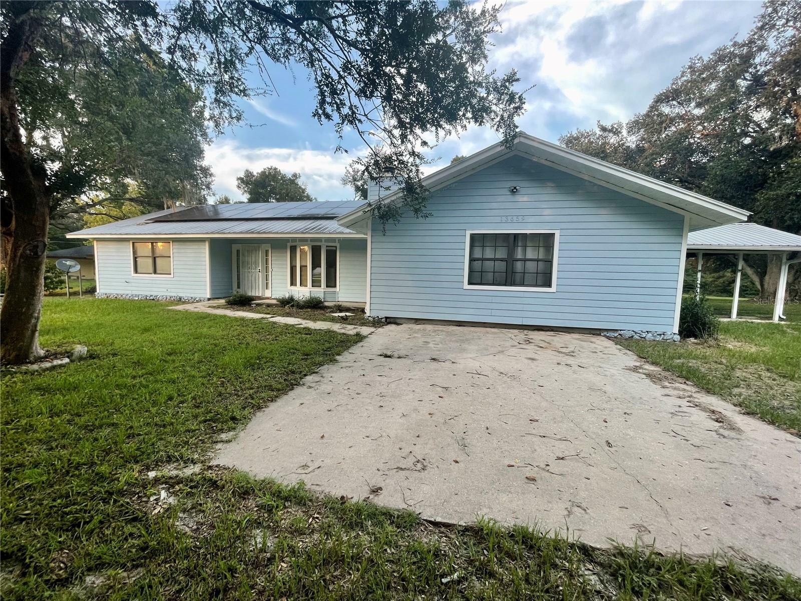 Property Photo: 13659 SW 115th Place FL 34432