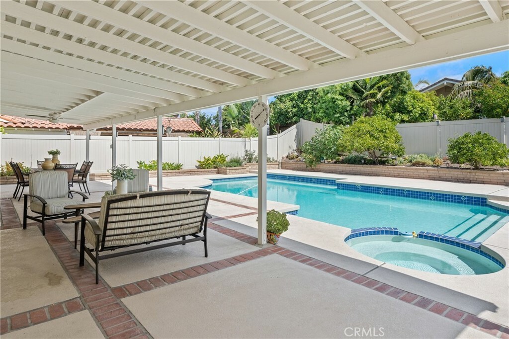 Property Photo:  24952 Las Marias Lane  CA 92691 