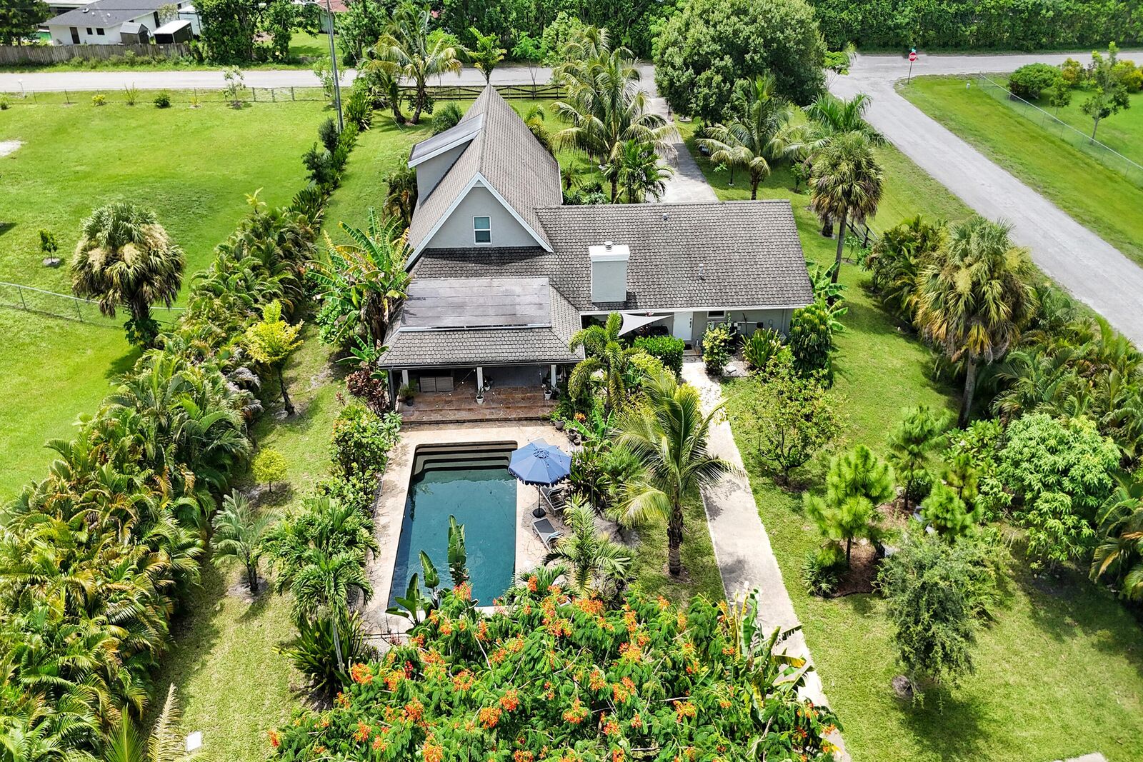 Property Photo: 11511 40th Street N FL 33470