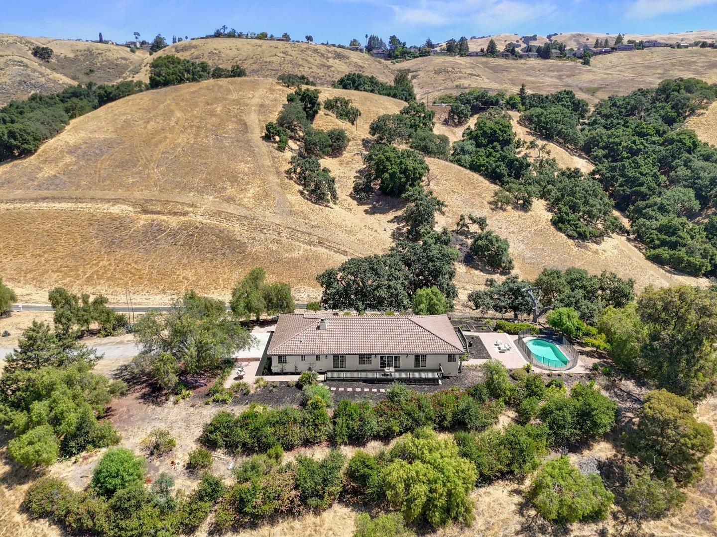 Property Photo:  17101 Kruse Ranch Lane  CA 95037 