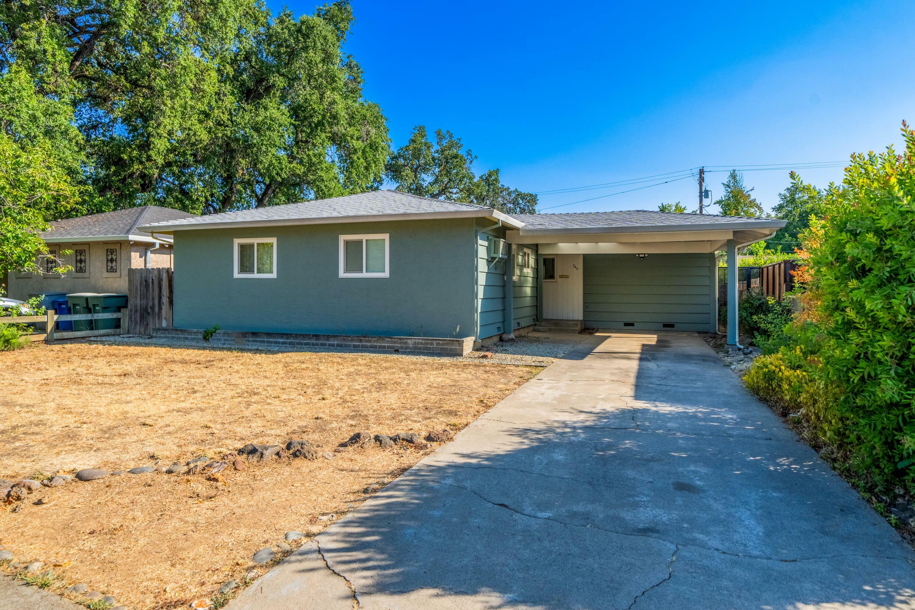 Property Photo: 745 Gold Street CA 96001