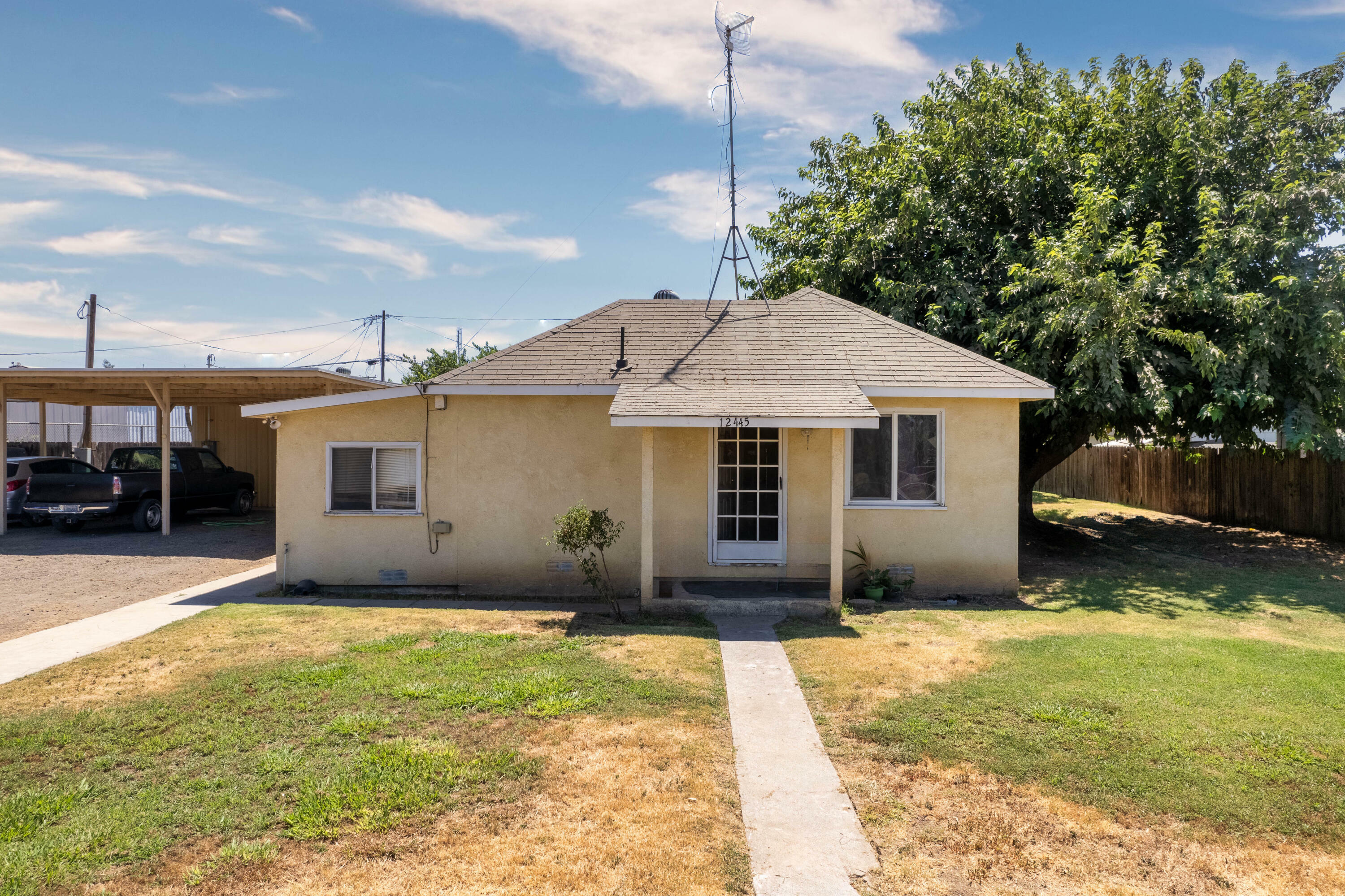 Property Photo:  12445 Ave 326 2  CA 93291 