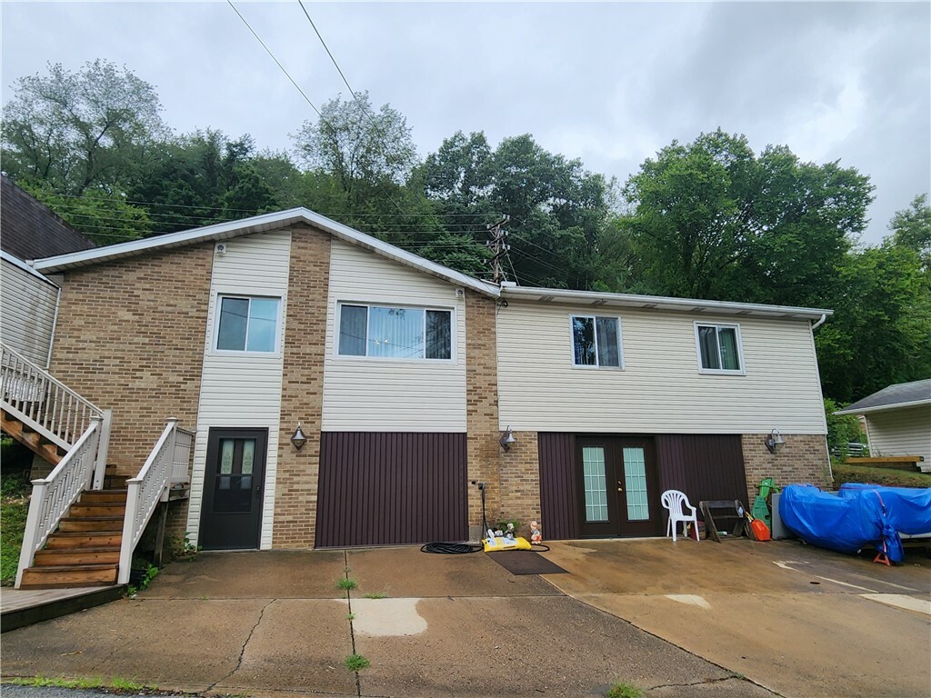 Property Photo:  1110 Penn Avenue  PA 15690 