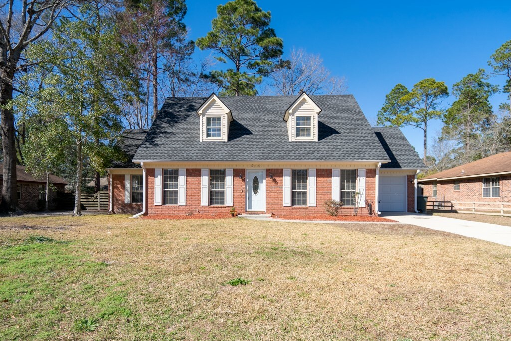 Property Photo:  913 Mandarin Drive  GA 31313 