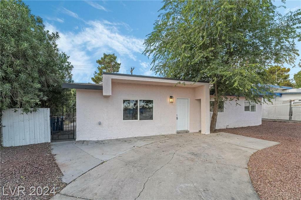 Property Photo:  4391 Cloverdale Avenue  NV 89121 