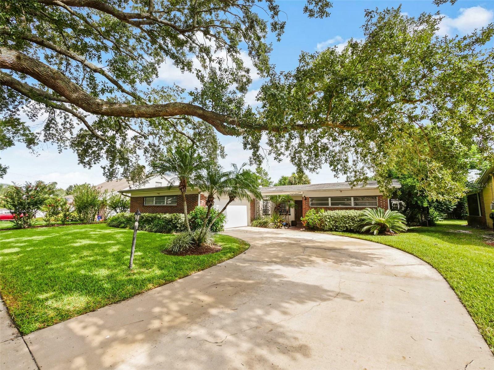 Property Photo:  4511 Cranston Place  FL 32812 