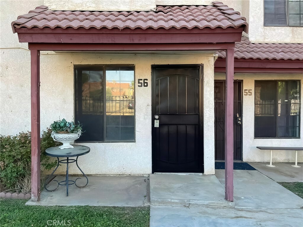 Property Photo:  2260 E Avenue Q4 56  CA 93550 