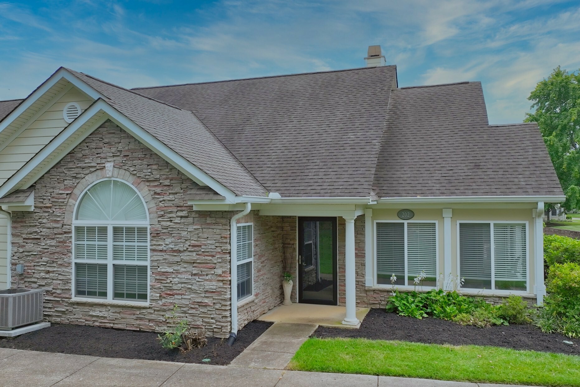 Property Photo: 825 Browns Ln 202 TN 37066