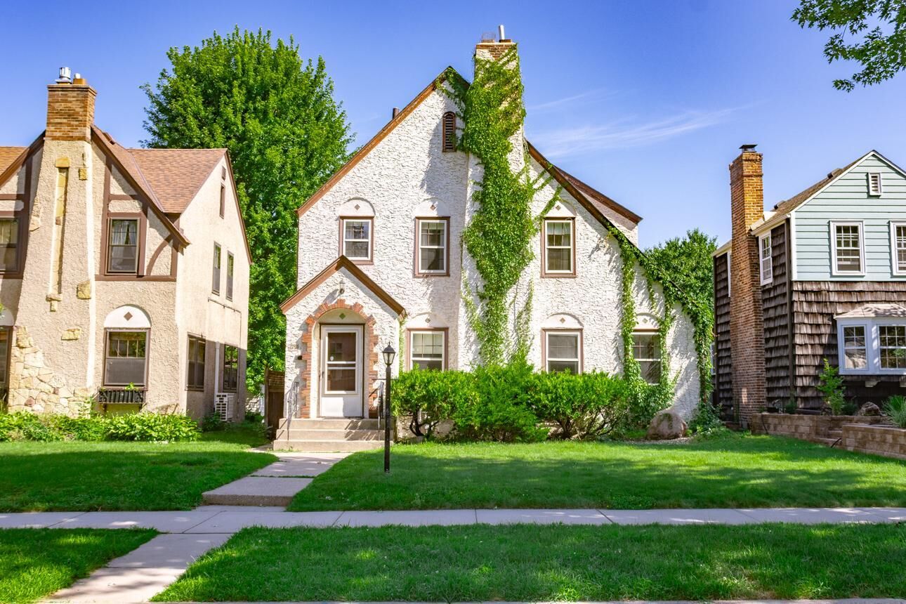 Property Photo:  1791 Bayard Avenue  MN 55116 