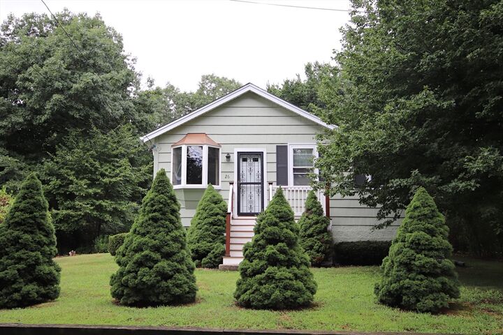 Property Photo: 26 Wonderland Avenue MA 01906