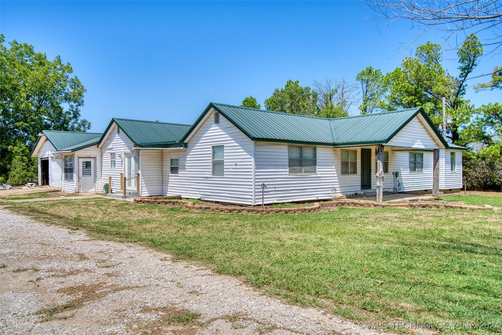 Property Photo:  24051 S 105th Street E  OK 74455 