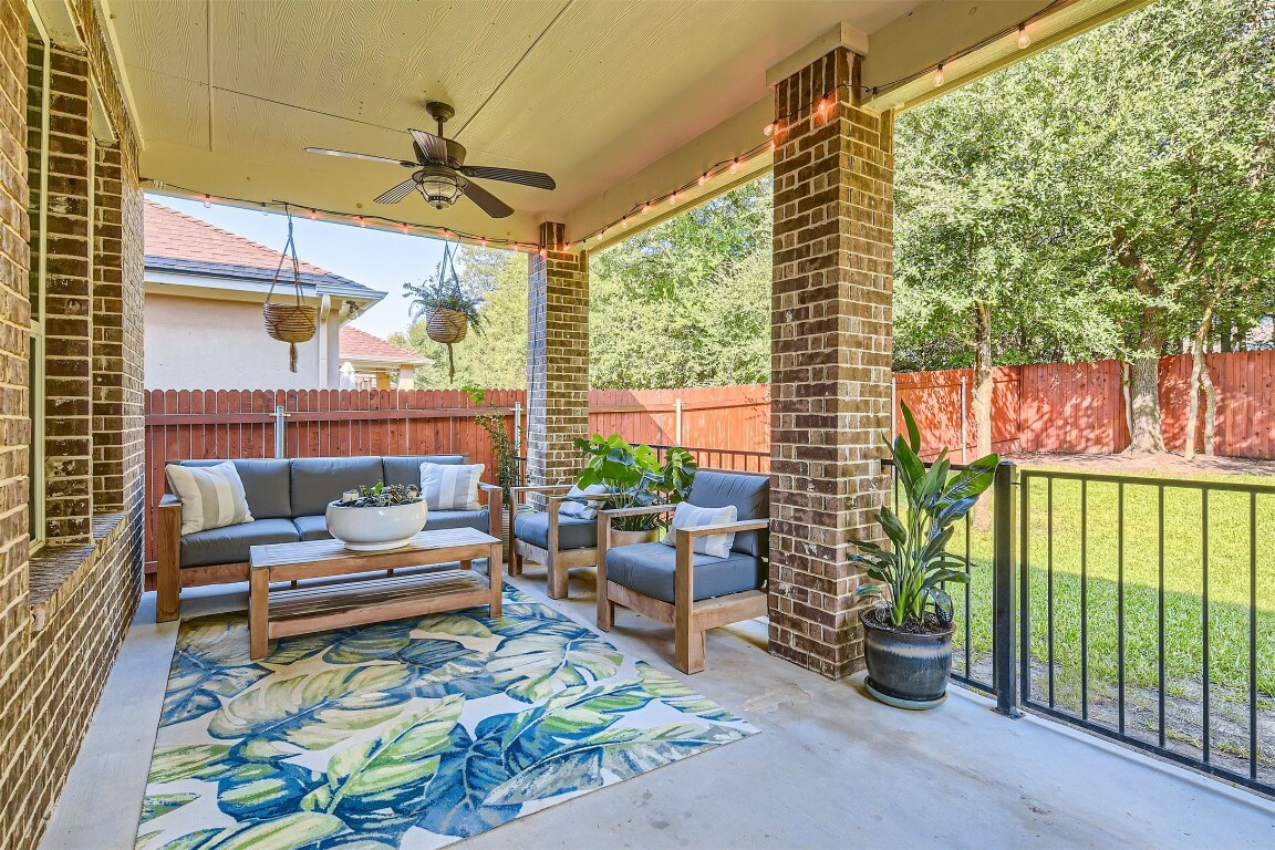 Property Photo:  733 Foxtail Run  TX 78666 