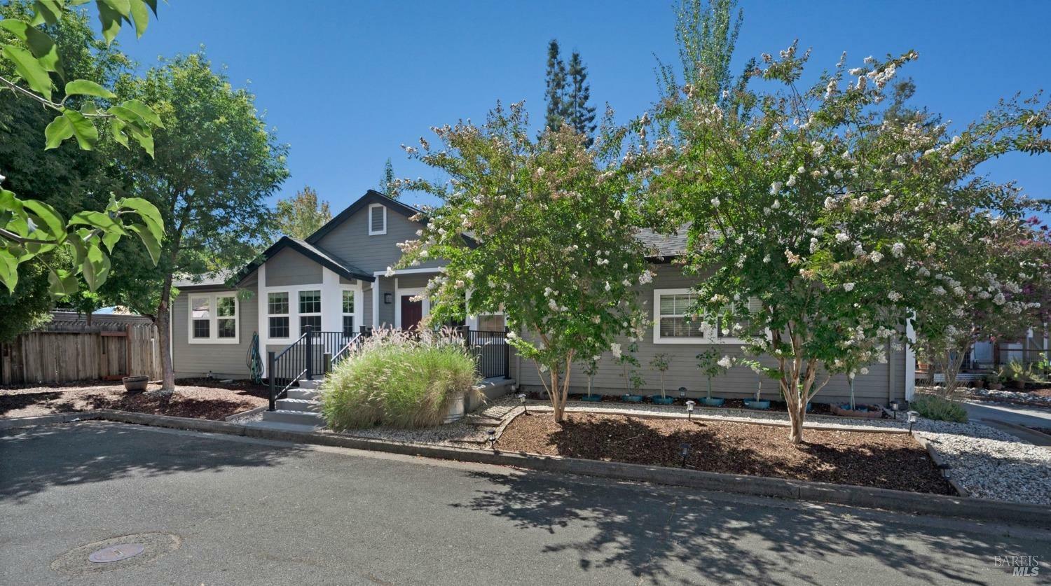 Property Photo:  1818 Rhianna Street  CA 95401 