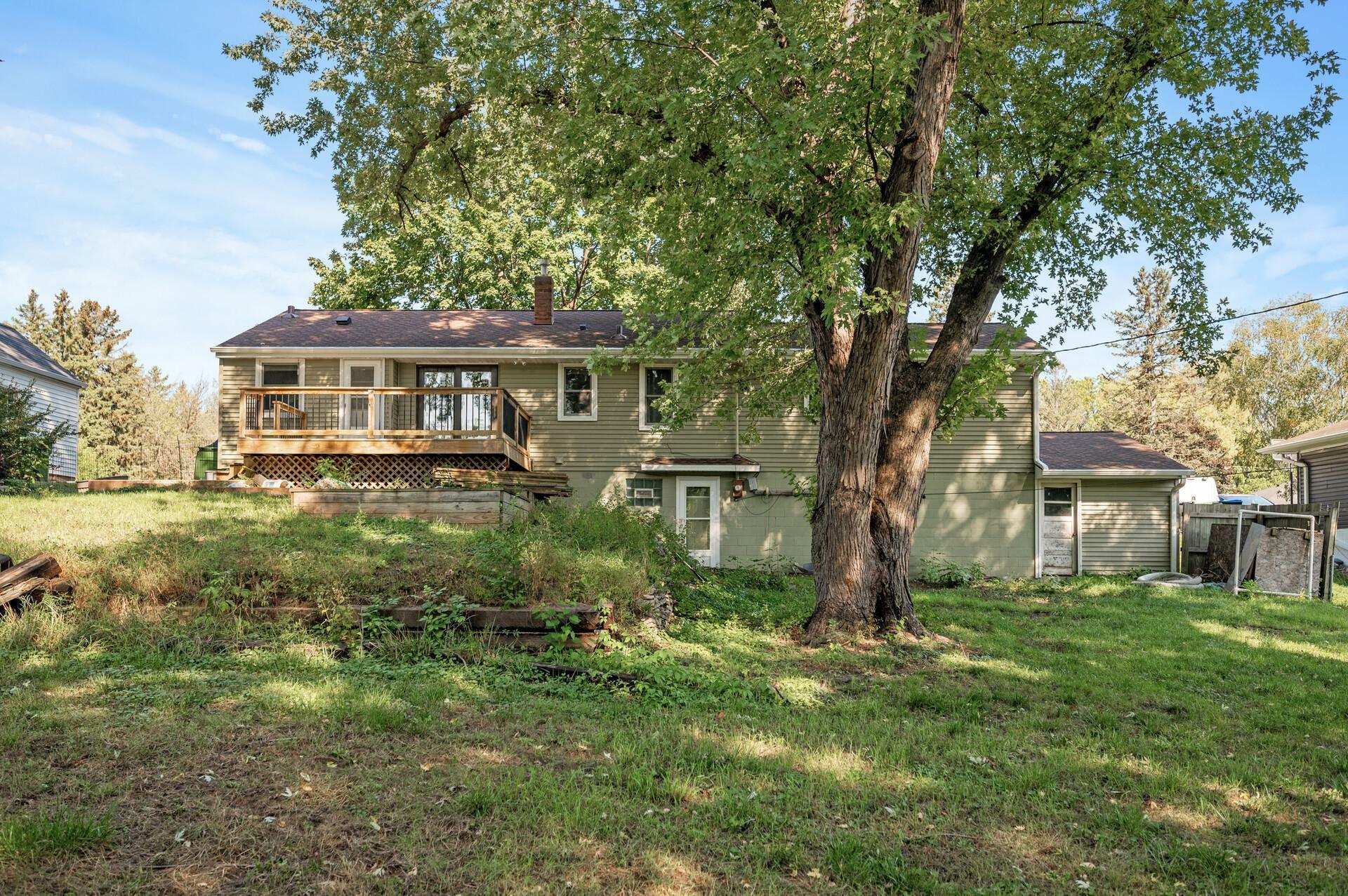 Property Photo:  966 Sherren Street W  MN 55113 