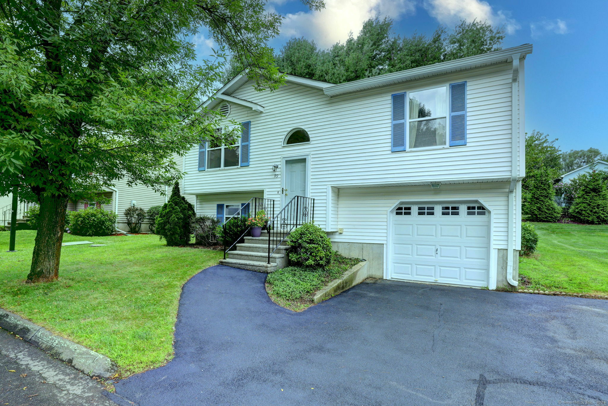 89 Branca Court 89  Milford CT 06461 photo