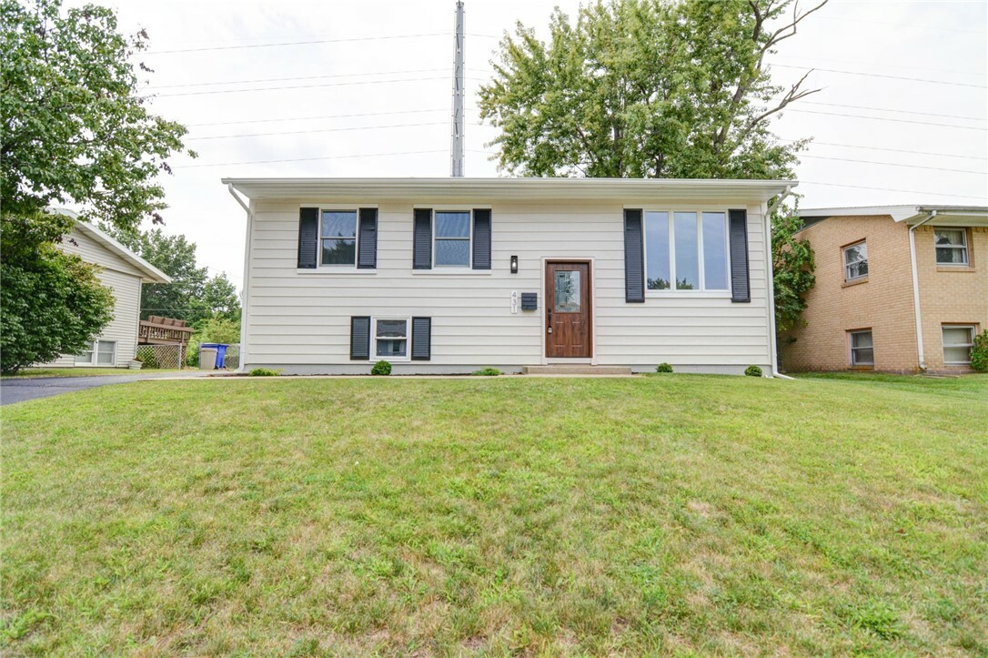 Property Photo:  431 Southampton Drive  IL 62526 