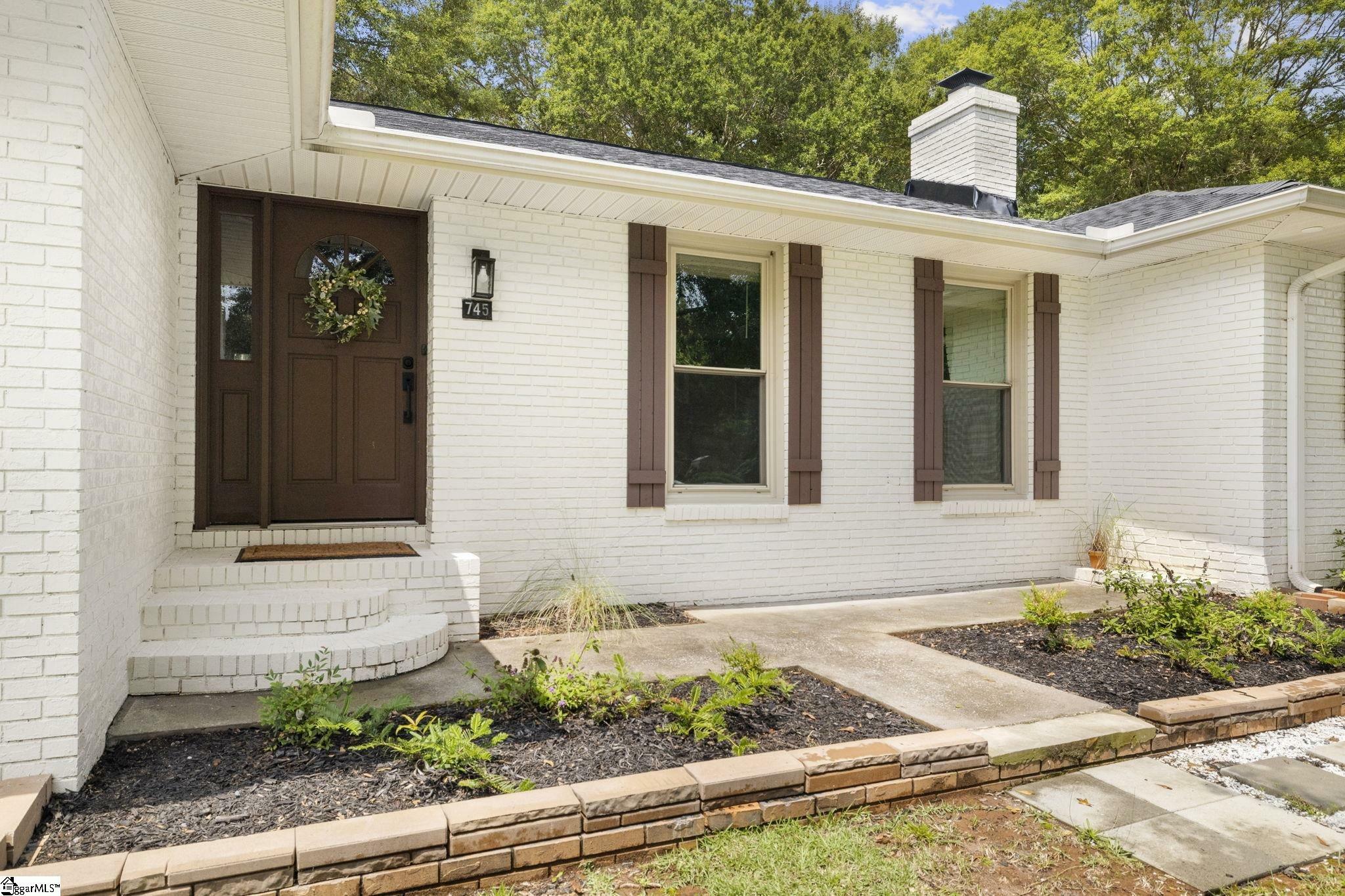 Property Photo:  745 Canterbury Trail  SC 29644 