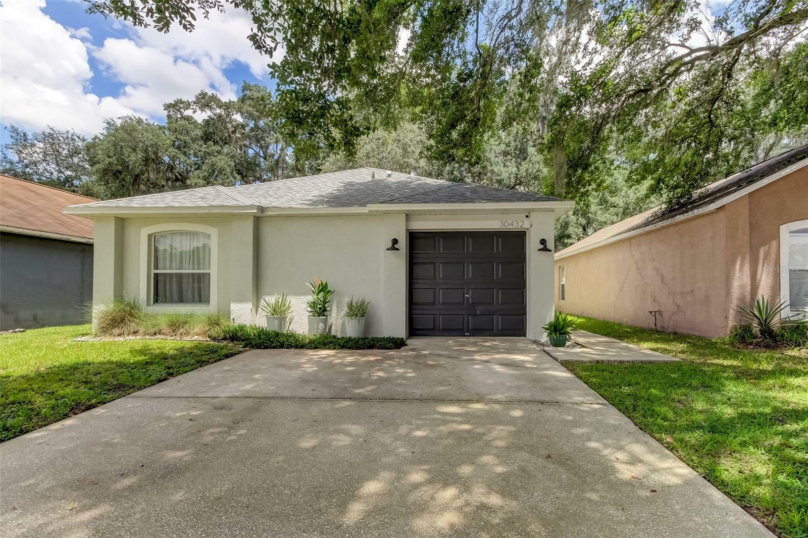 Property Photo:  30432 Double Drive  FL 33545 