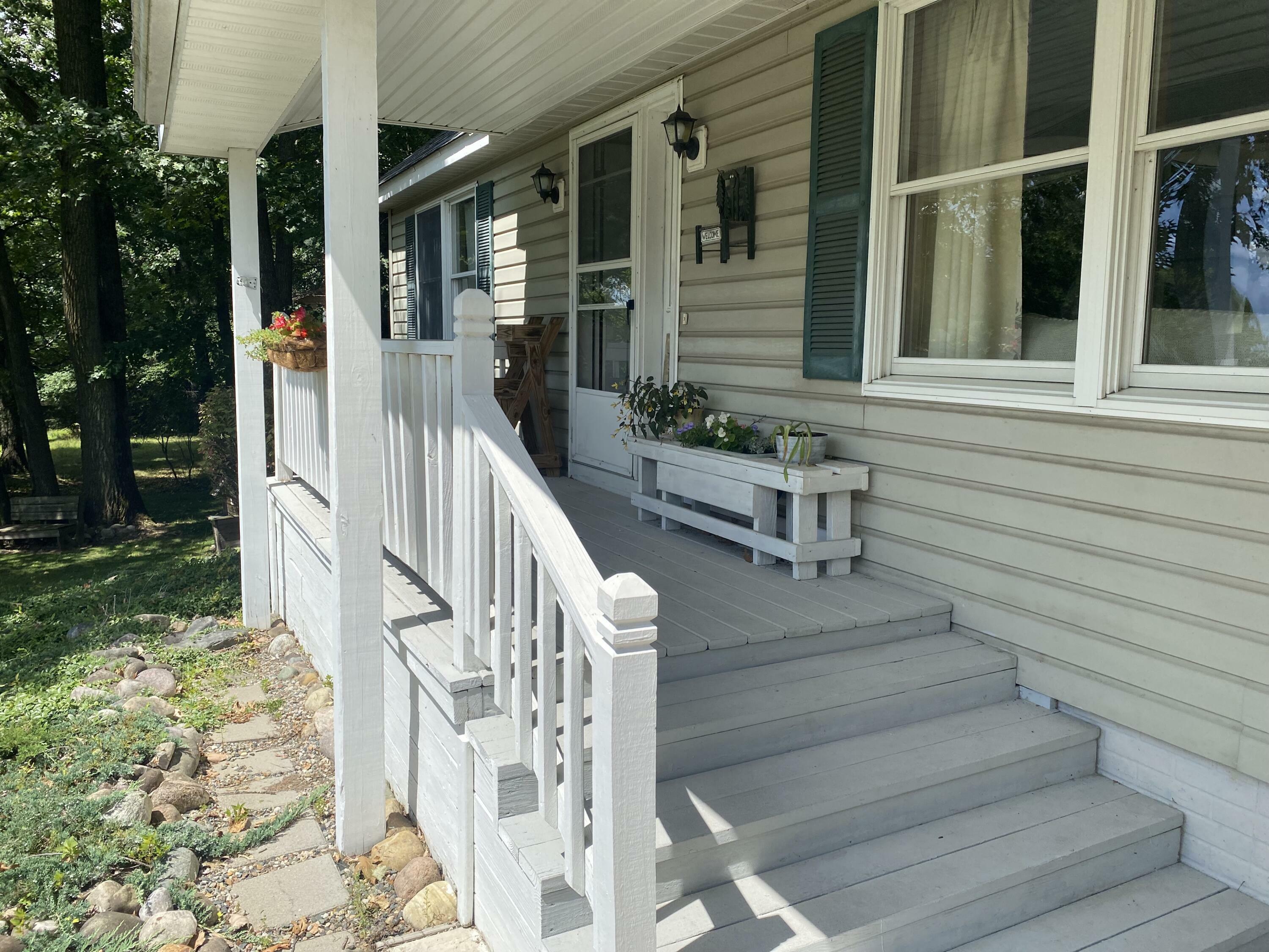 Property Photo:  2056 Earl Drive  MI 49242 